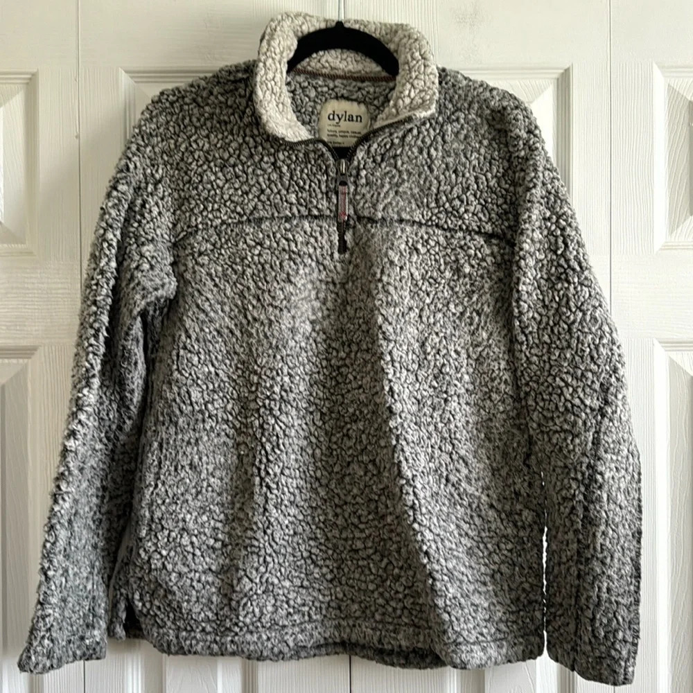 Dylan | quarter zip | Sherpa | size S